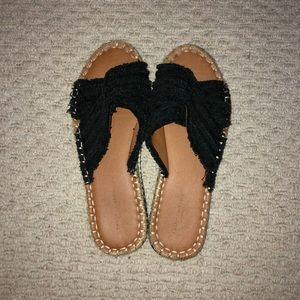 American  Eagle sandals
